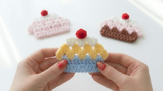 Crochet Cupcake Appliqués